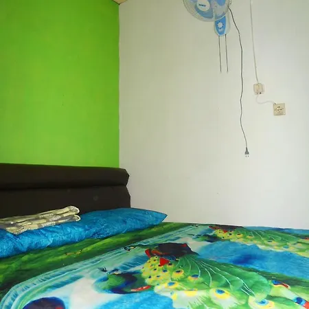 Bule Homestay Cianjur Exterior photo
